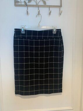 Soho Apparel Black White Checkered Pencil Skirt Size M, Gently Used
